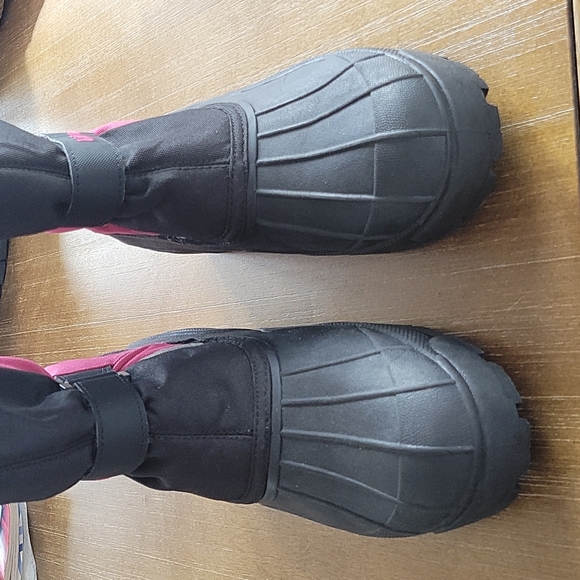 LL BEAN BOOTS - Picture 4 of 9